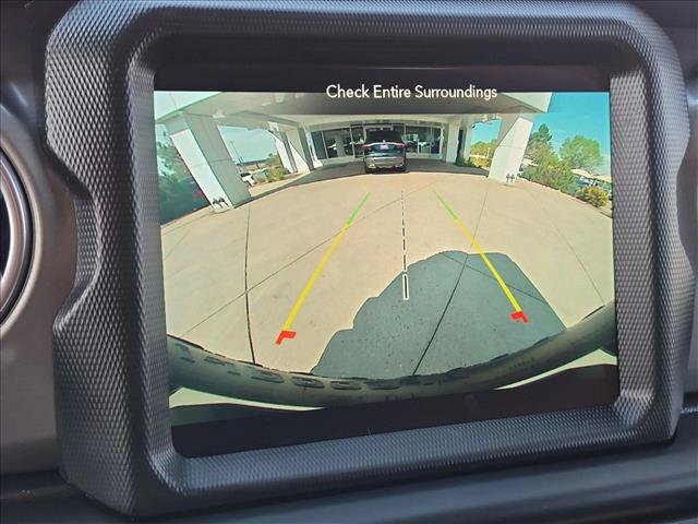 Used 2023 Jeep Wrangler Unlimited Rubicon 4xe w/ Cold Weather Group AWD/4WD image 14