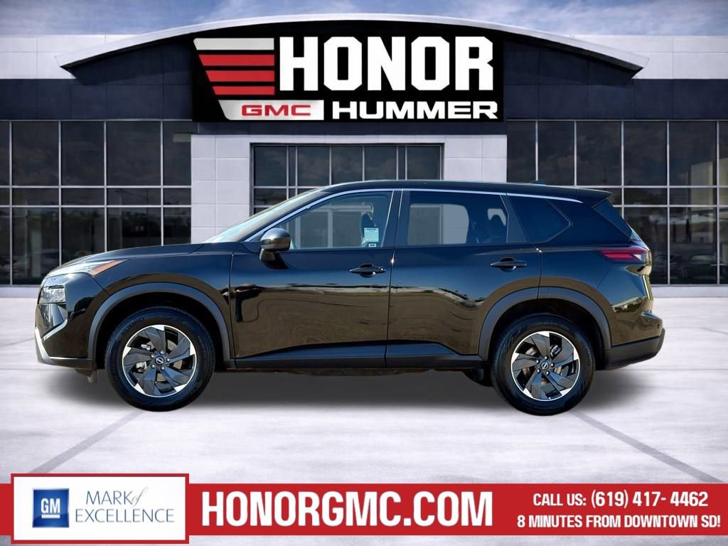 Used 2024 Nissan Rogue SV image 6