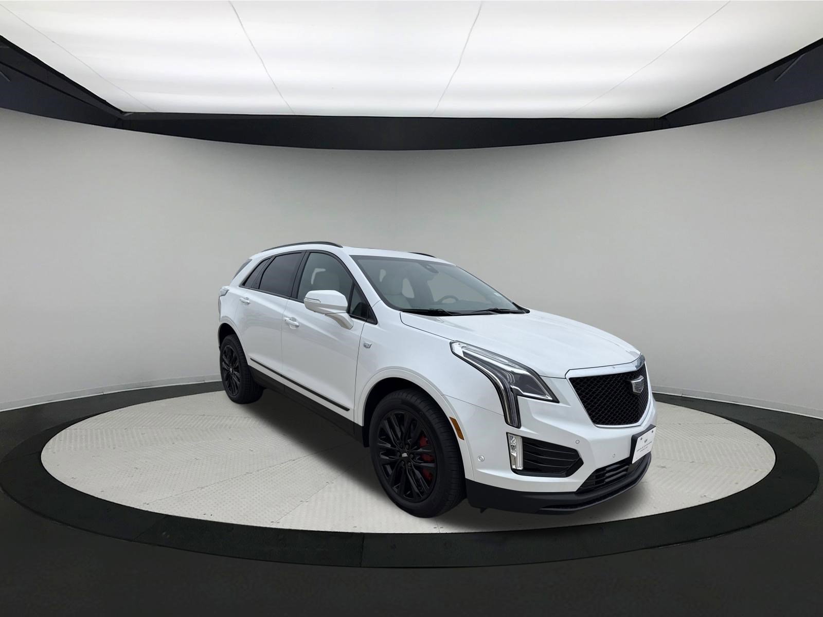 New 2026 Cadillac XT5 Sportv w/ LPO, Onyx Lite Package AWD/4WD image 1