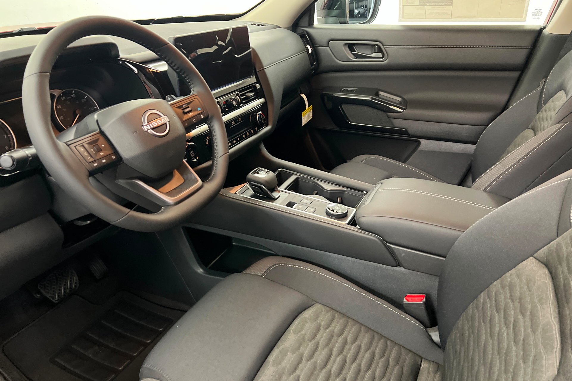New 2026 Nissan Pathfinder SV AWD/4WD image 15