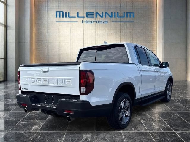 Certified 2025 Honda Ridgeline RTL image 5