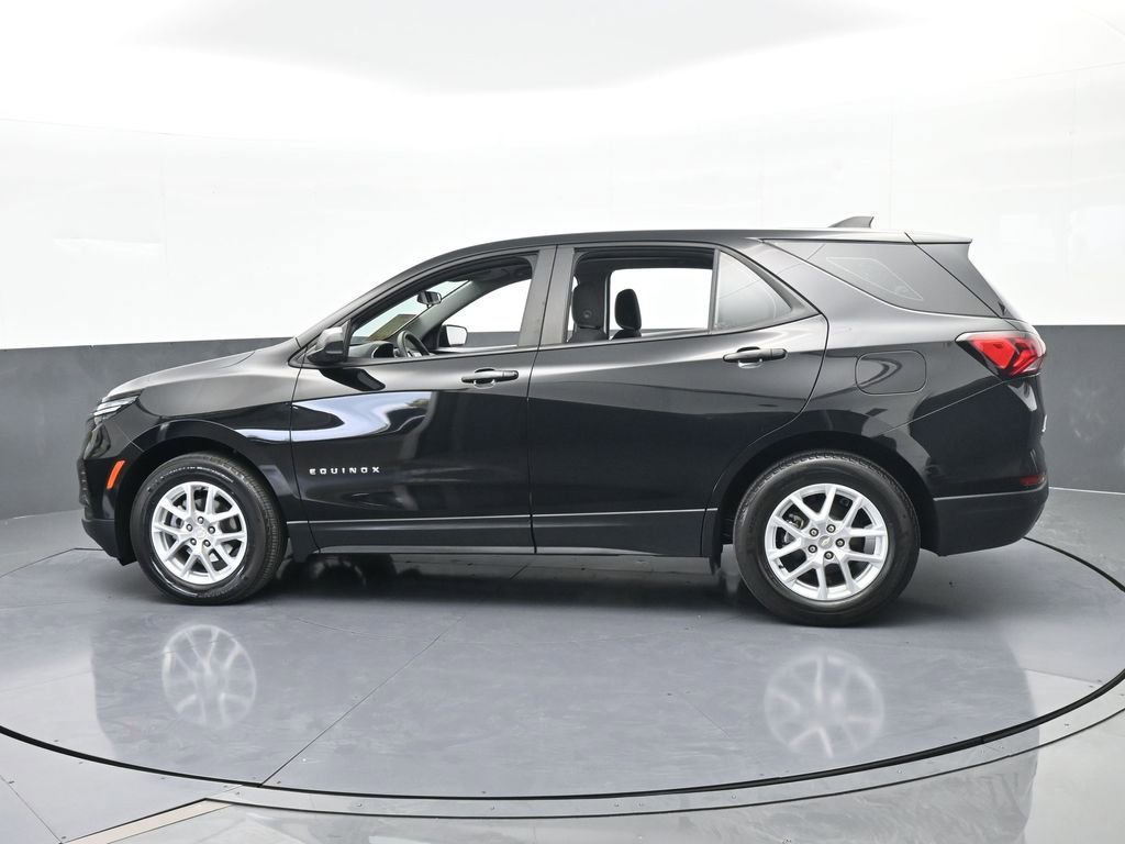Used 2023 Chevrolet Equinox LS w/ Driver Confidence II Package video 3