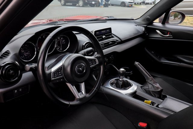 Used 2016 MAZDA MX-5 Miata Sport image 35