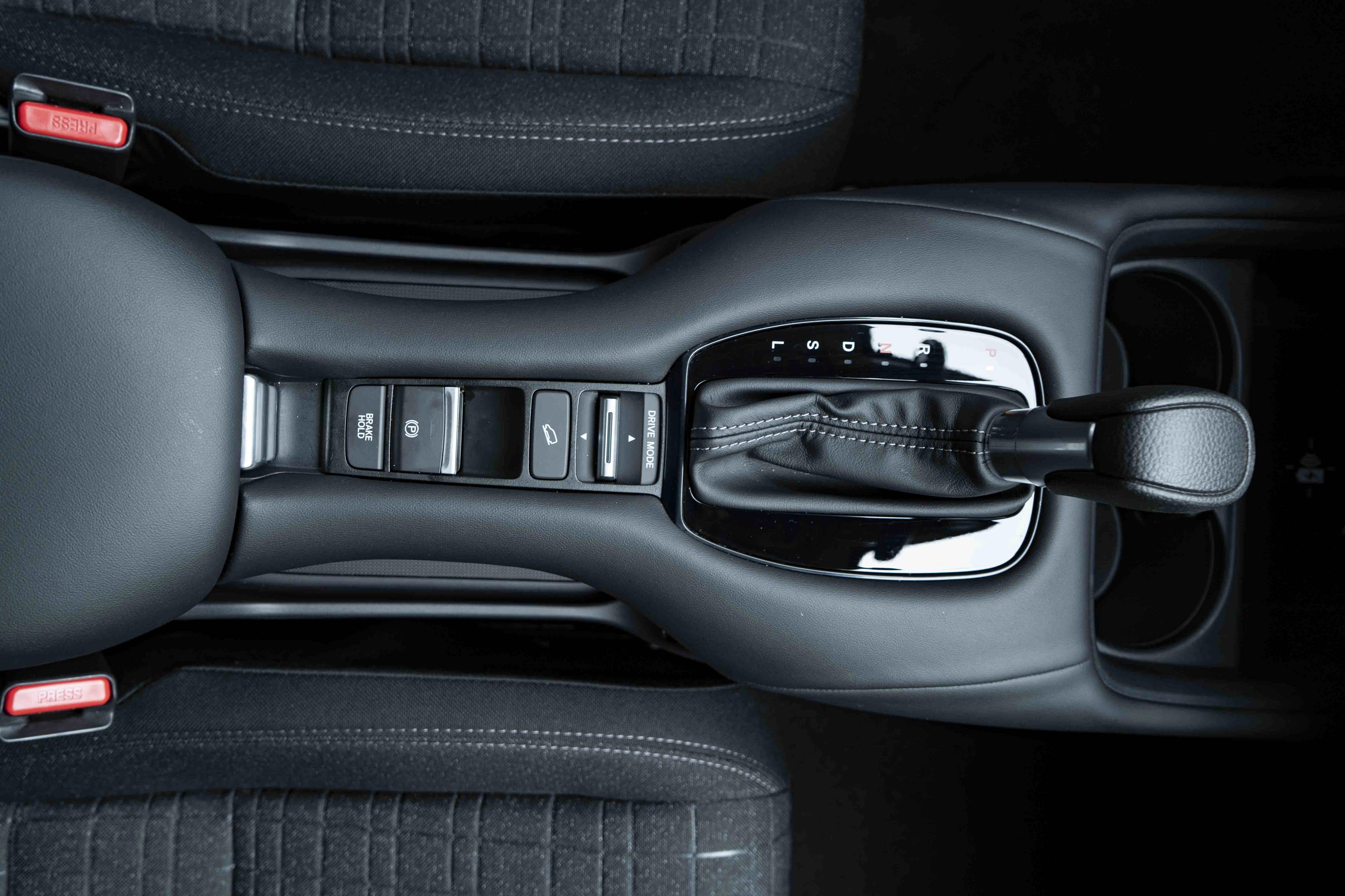 Used 2026 Honda HR-V LX image 27