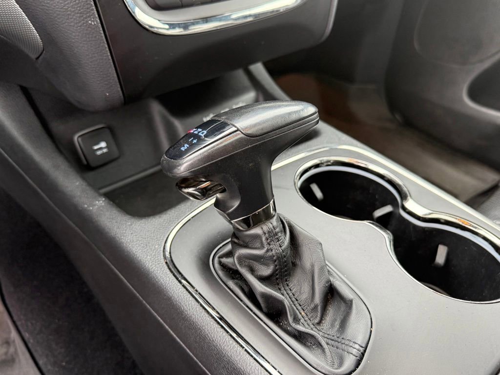Used 2020 Dodge Durango R/T w/ Blacktop Package AWD/4WD image 21