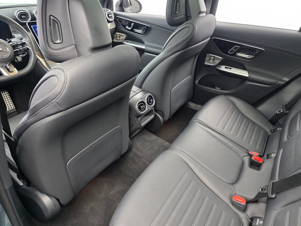 Used 2025 Mercedes-Benz GLC 43 AMG 4MATIC image 15