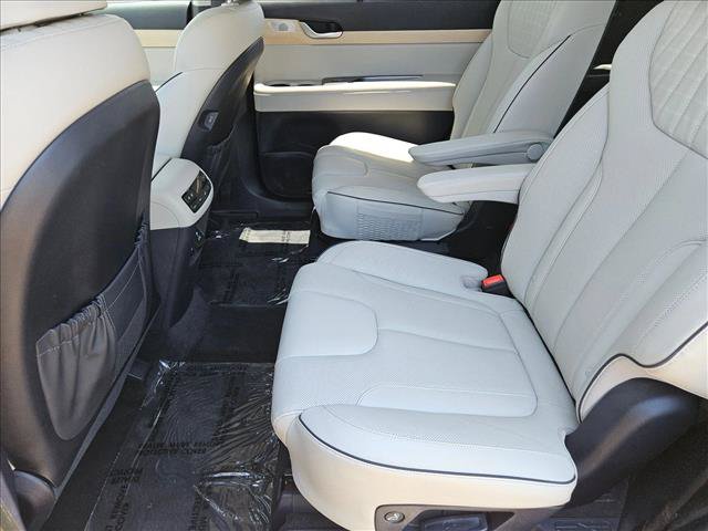 Used 2023 Hyundai Palisade Limited w/ Cargo Package FWD image 25