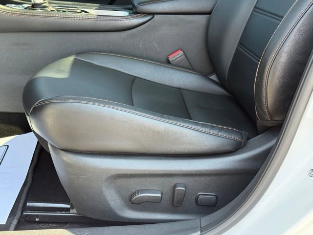 Used 2023 Nissan Sentra SR w/ SR Premium Package FWD image 13