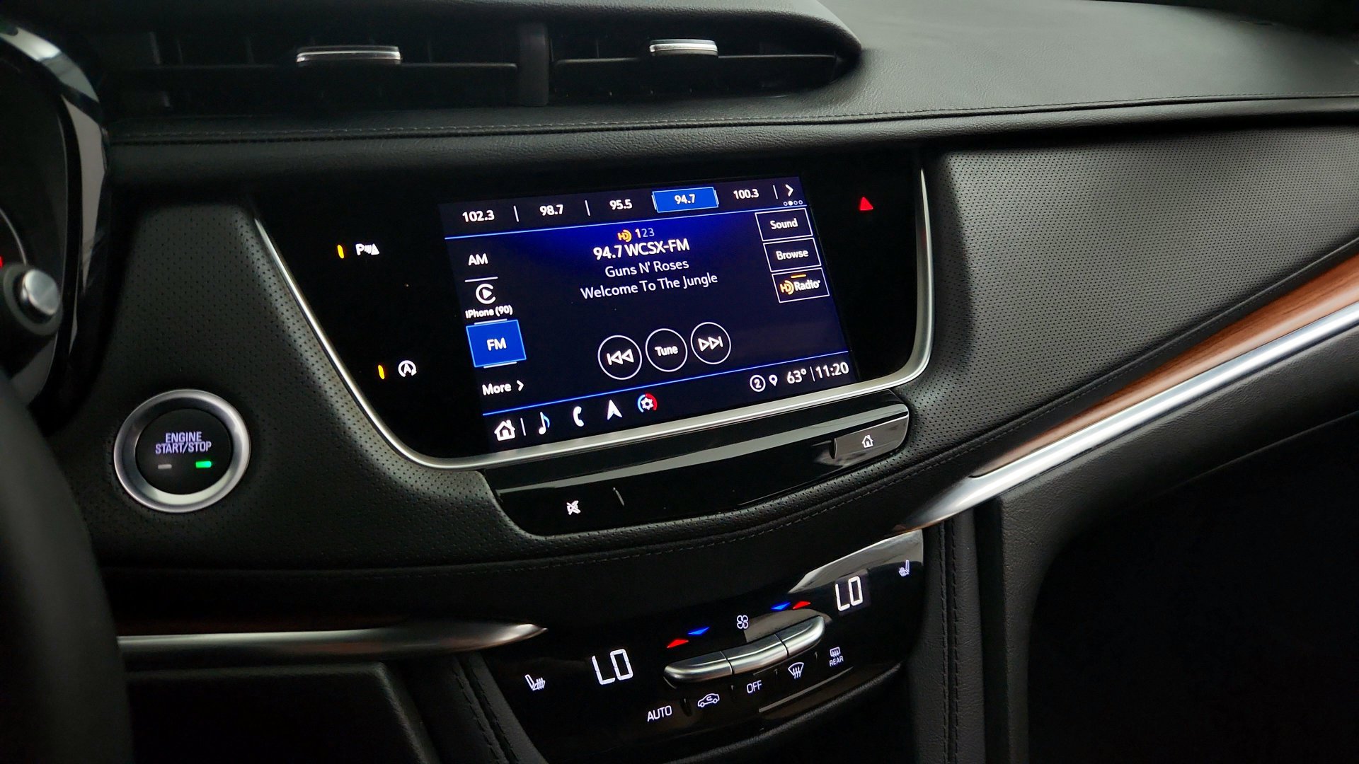 Used 2024 Cadillac XT5 Premium Luxury w/ LPO, Floor Liner Package FWD image 11