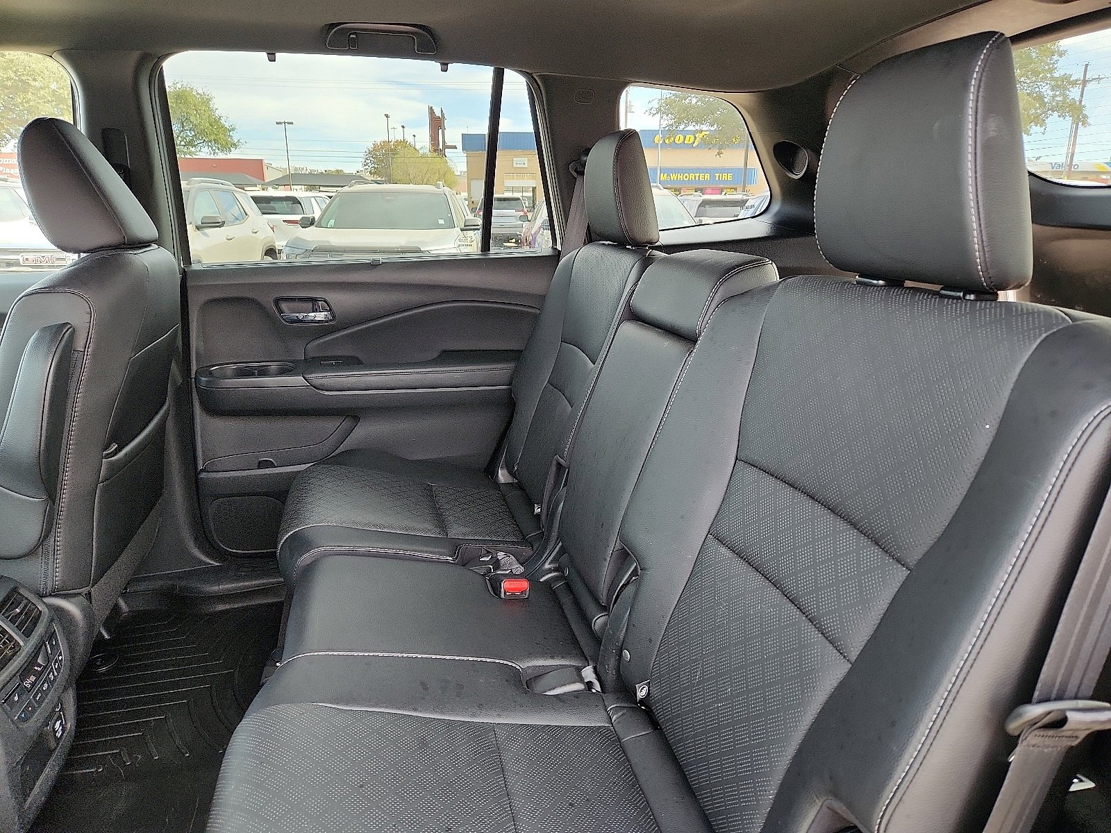 Used 2020 Honda Passport Touring image 11