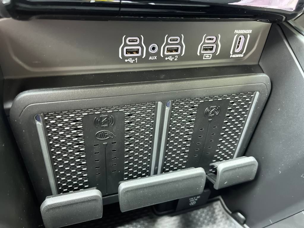 New 2026 RAM 1500 Laramie w/ Night Edition image 18