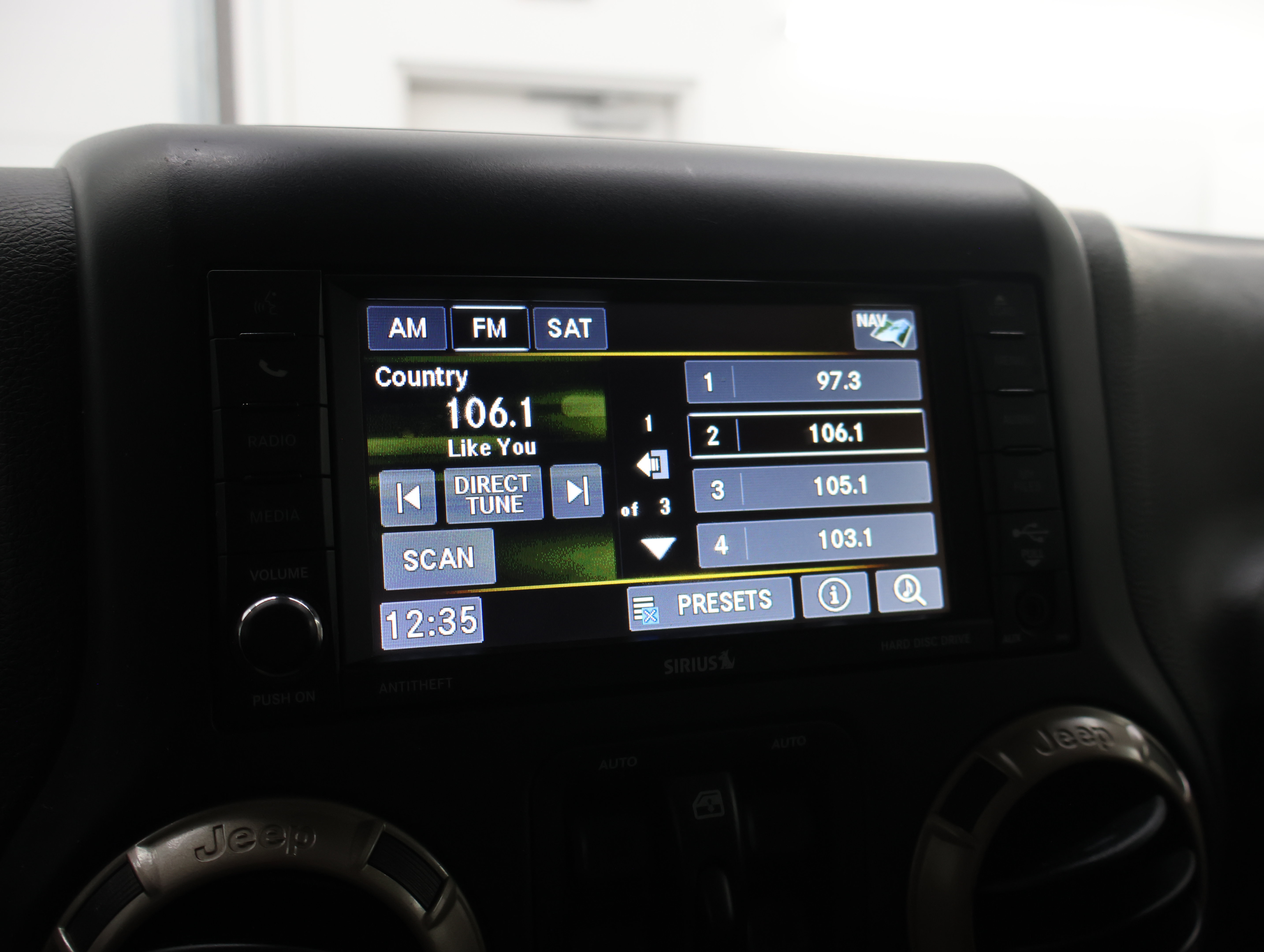 Used 2016 Jeep Wrangler Unlimited Sahara AWD/4WD image 40