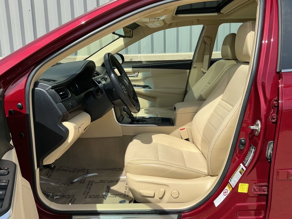 Used 2017 Toyota Camry XLE w/ Protection Package (Q2) image 6