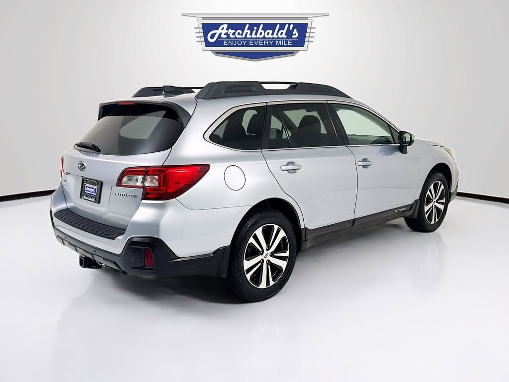 Used 2018 Subaru Outback 2.5i Limited AWD/4WD image 7