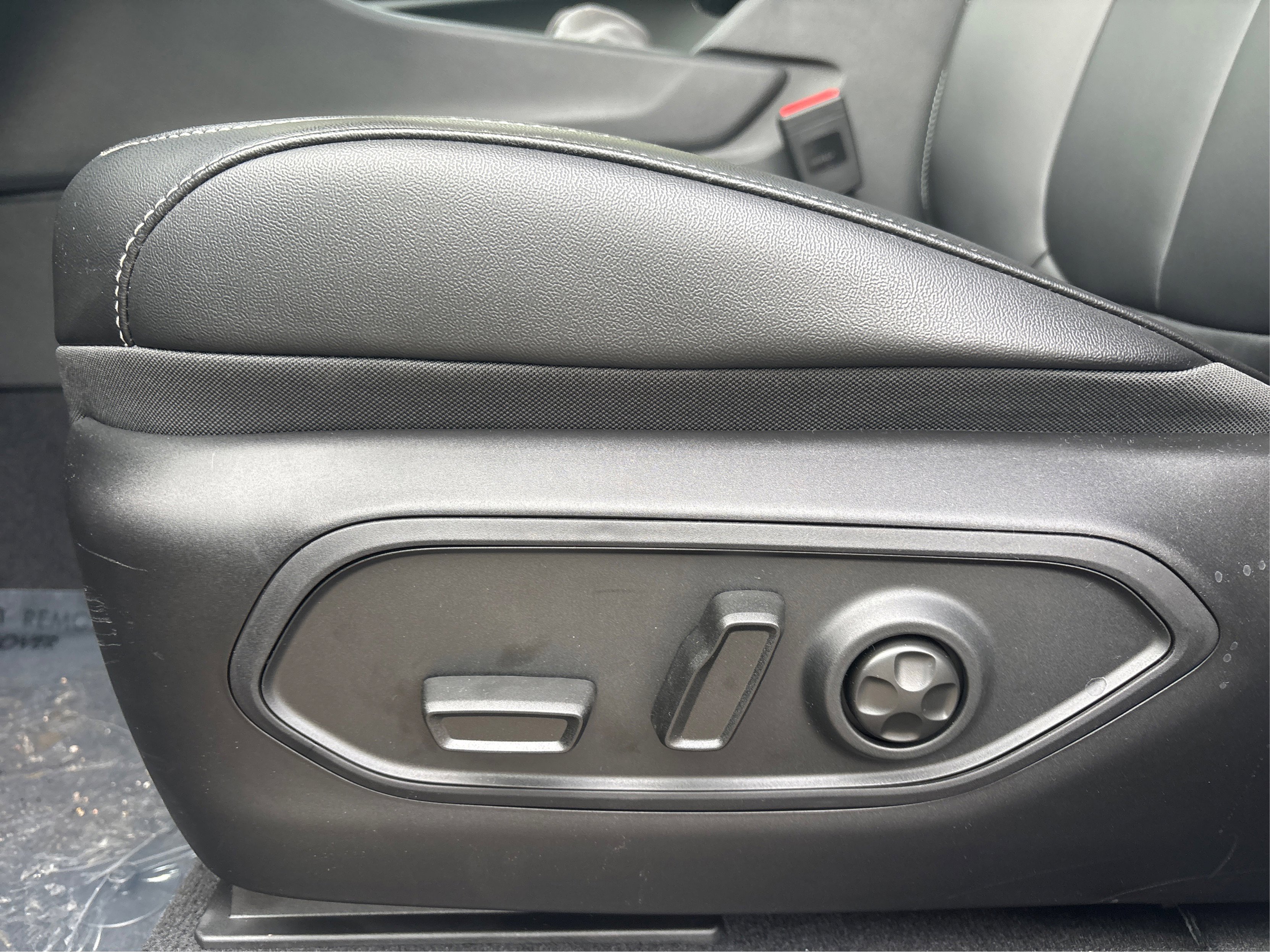 New 2025 Jeep Grand Cherokee L Limited image 51
