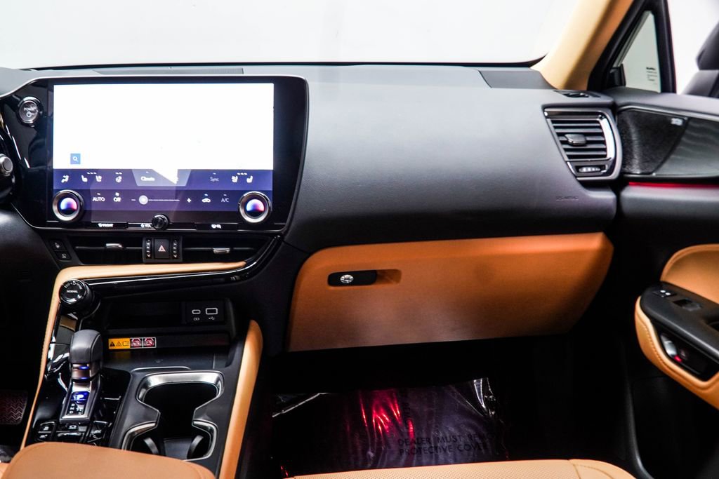 Used 2025 Lexus NX 350h AWD w/ Accessory Package (Z2) image 18