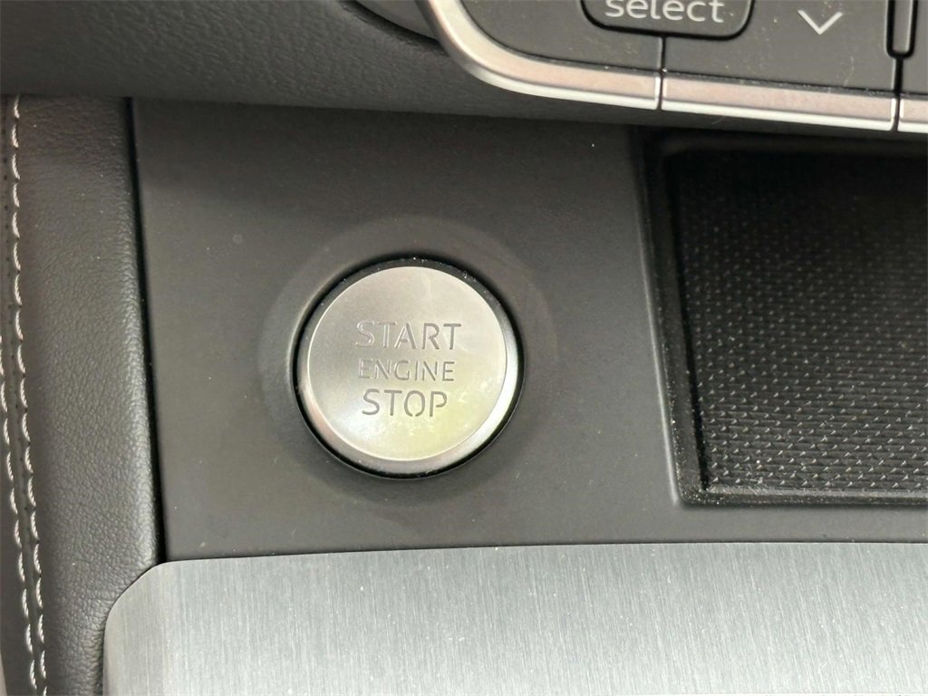 Used 2021 Audi Q5 e Prestige image 11