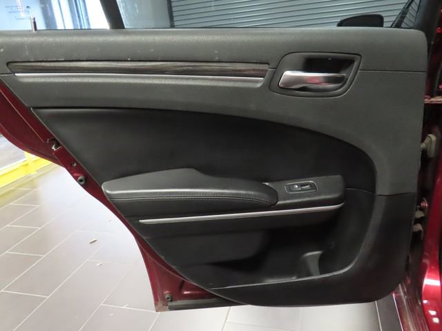 Used 2019 Chrysler 300 Touring w/ Sport Appearance Package image 11