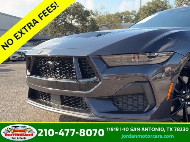 Used 2024 Ford Mustang GT Premium RWD image 3