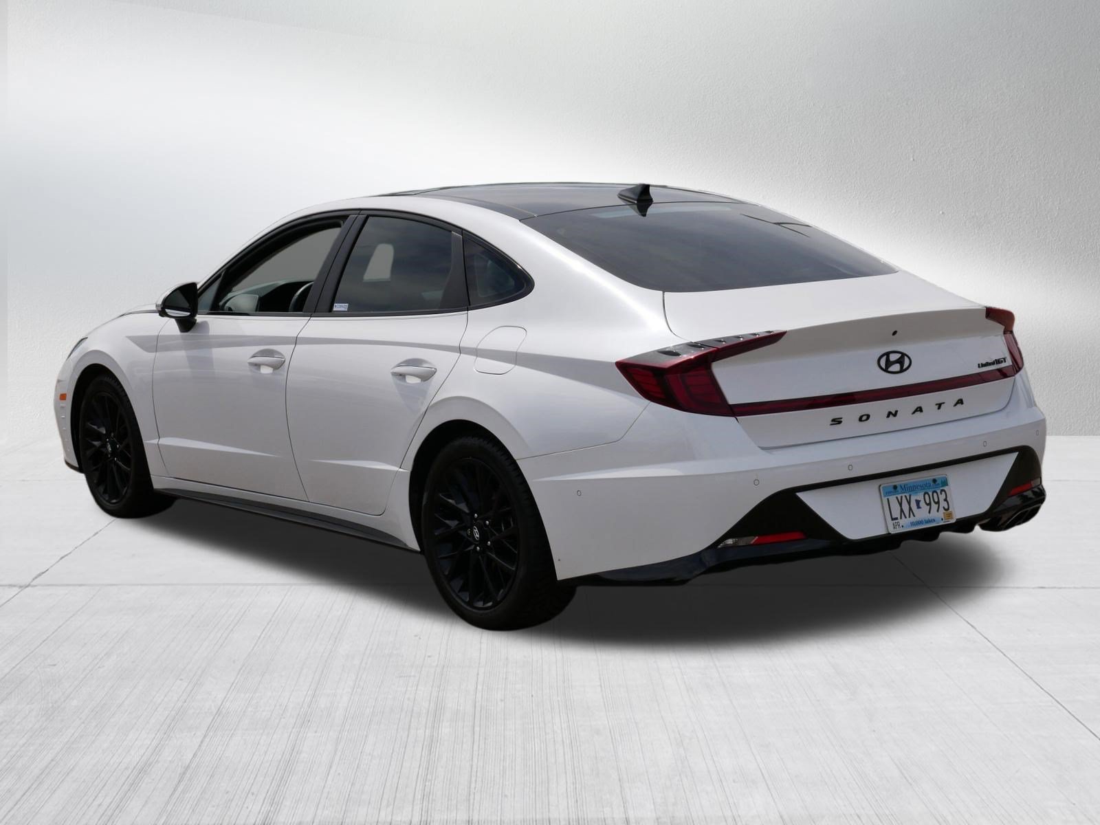 Used 2022 Hyundai Sonata Limited FWD image 5