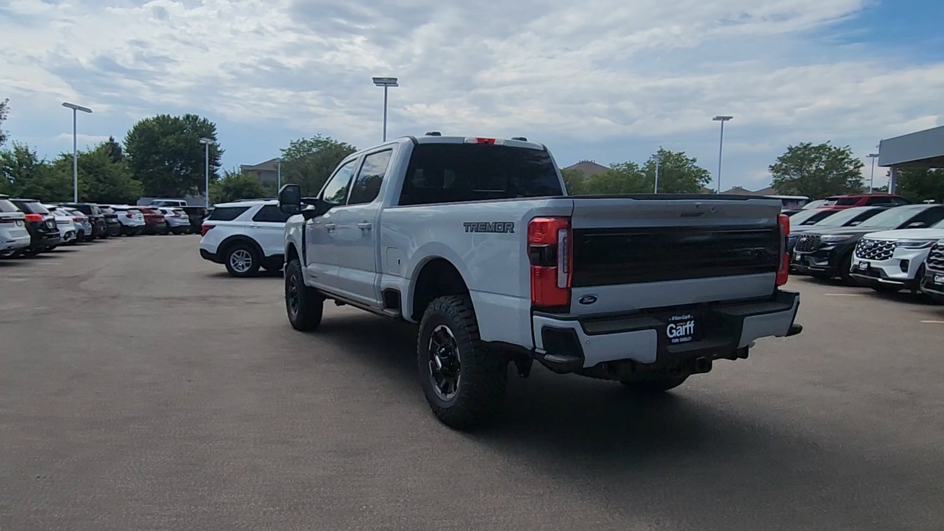New 2026 Ford F350 Platinum w/ Tremor Off-Road Package AWD/4WD image 8