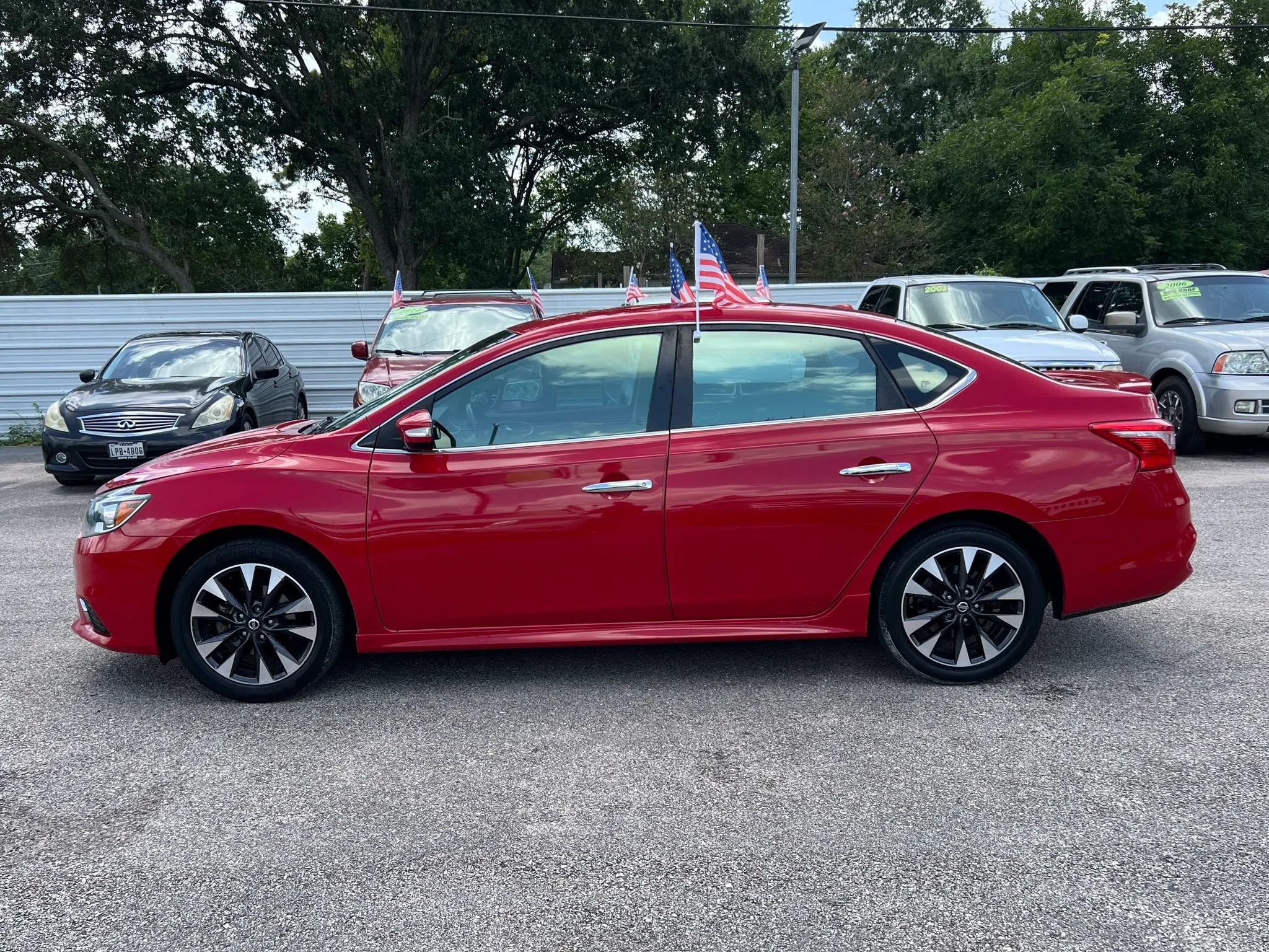 Used 2017 Nissan Sentra SR FWD image 9
