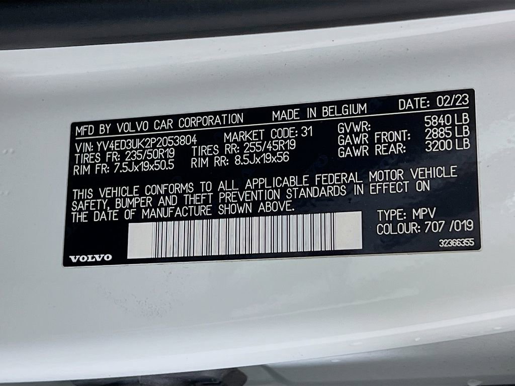 Used 2023 Volvo XC40 Recharge Core image 34