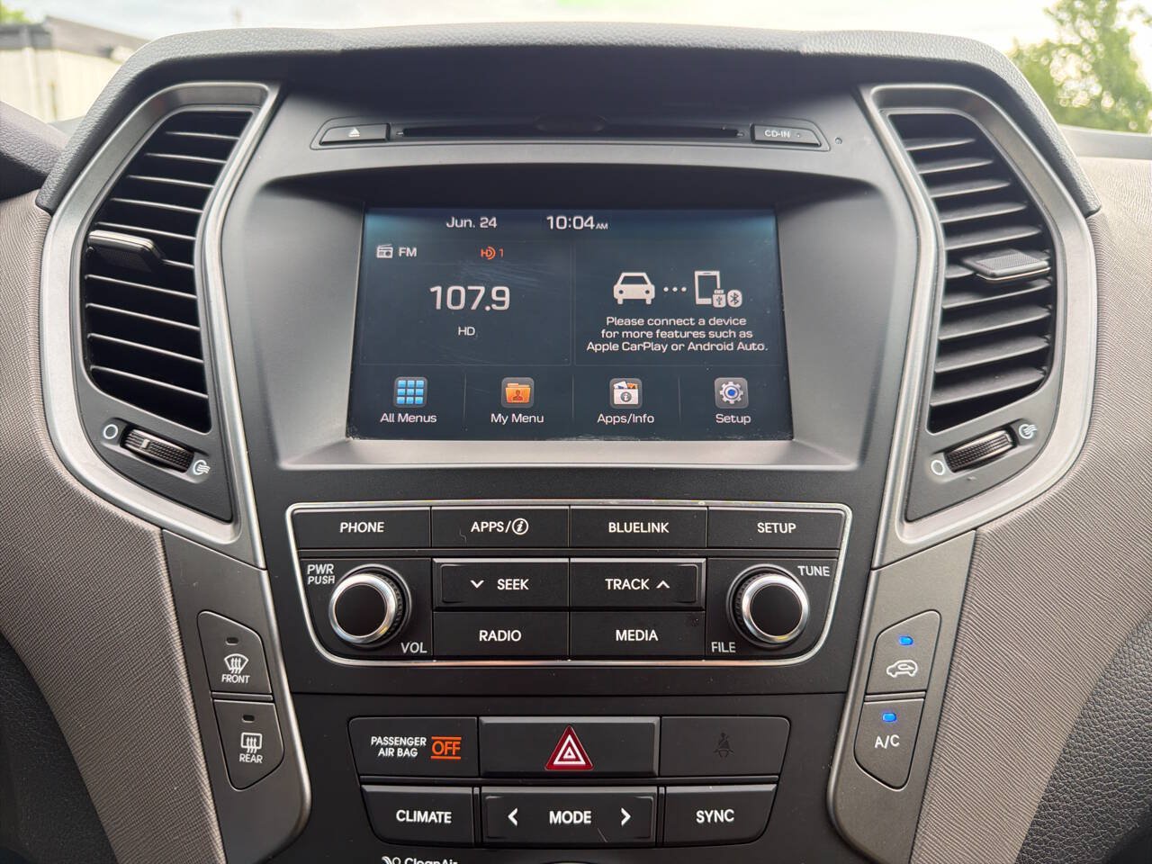 Used 2017 Hyundai Santa Fe Sport AWD/4WD image 14