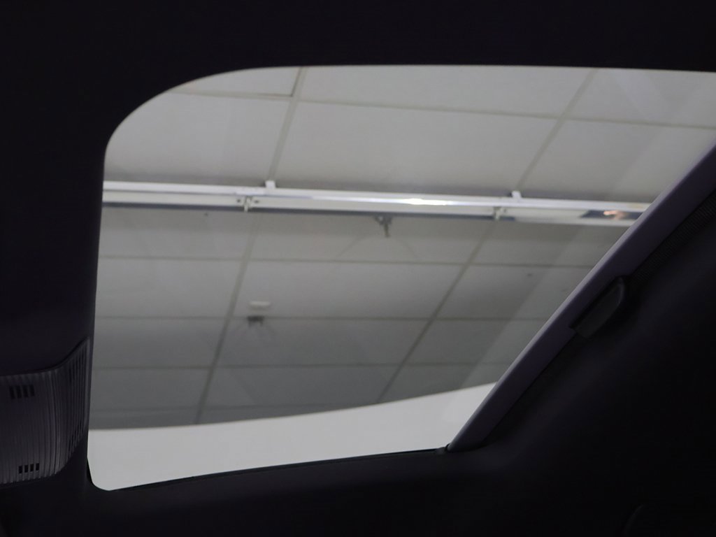 Used 2024 Volkswagen GTI SE image 22