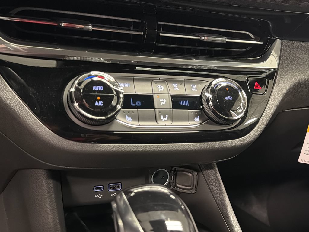 New 2026 Buick Envista Sport Touring w/ Convenience I Package FWD image 31