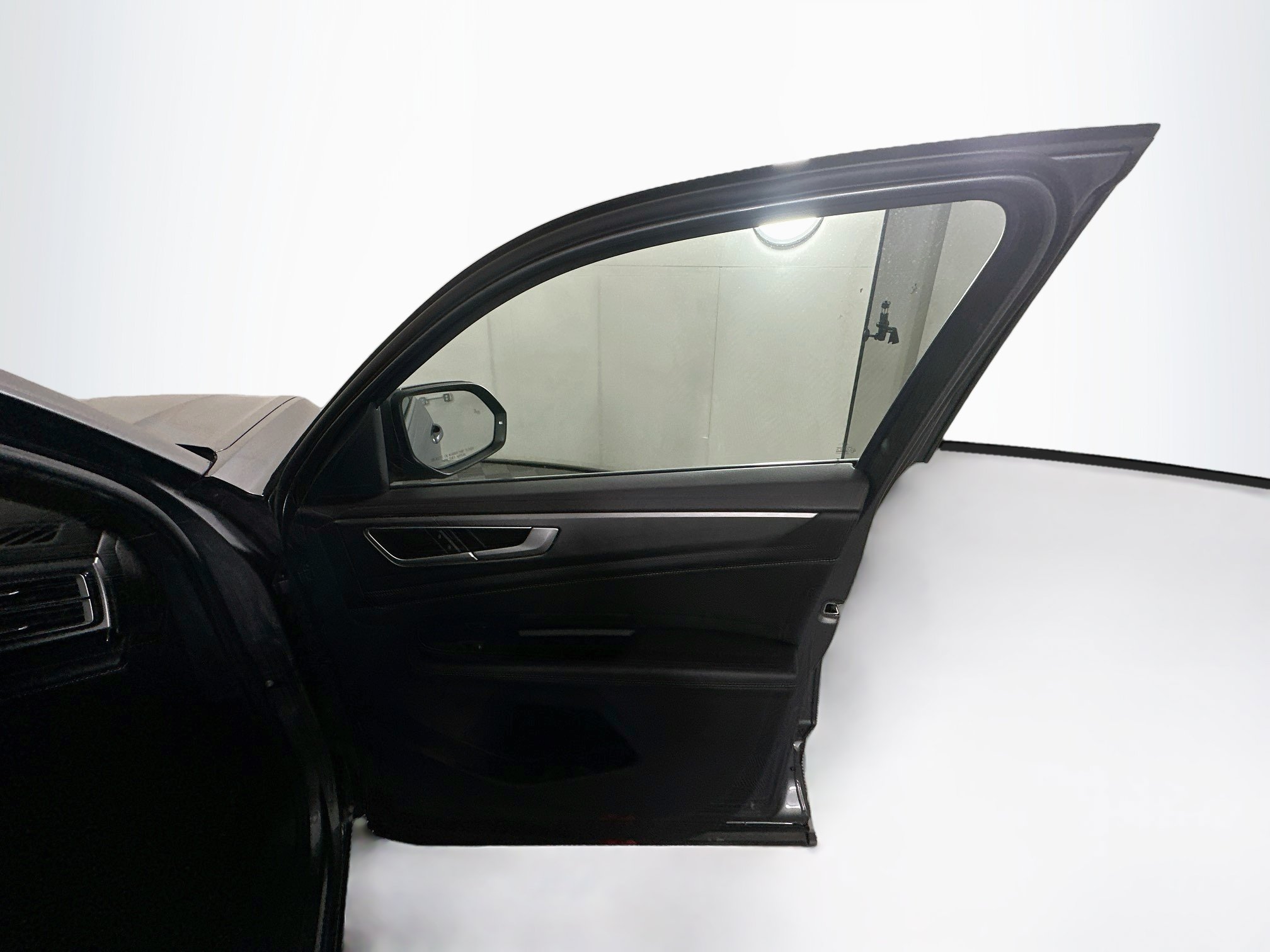 Used 2024 Volkswagen Atlas Cross Sport SE FWD image 31