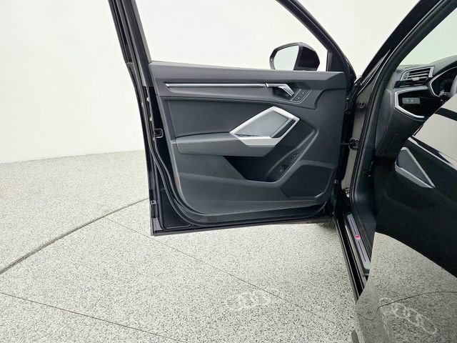 Used 2022 Audi Q3 2.0T Premium Plus AWD/4WD image 29