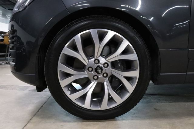 Used 2019 Land Rover Range Rover HSE image 34
