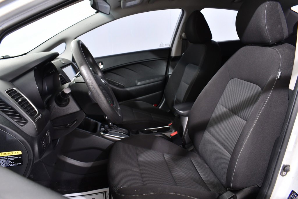 Used 2018 Kia Forte LX w/ LX Rear Camera Package image 6