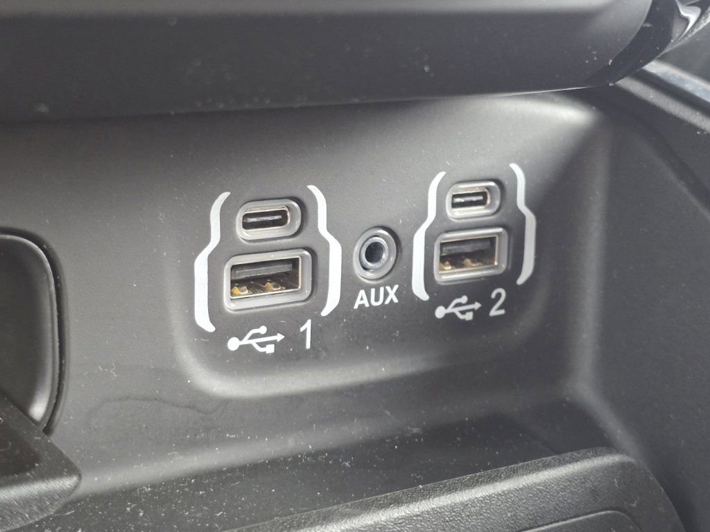 Used 2023 RAM 1500 Laramie image 6