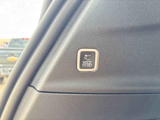 New 2027 Chrysler Pacifica Select AWD/4WD image 23