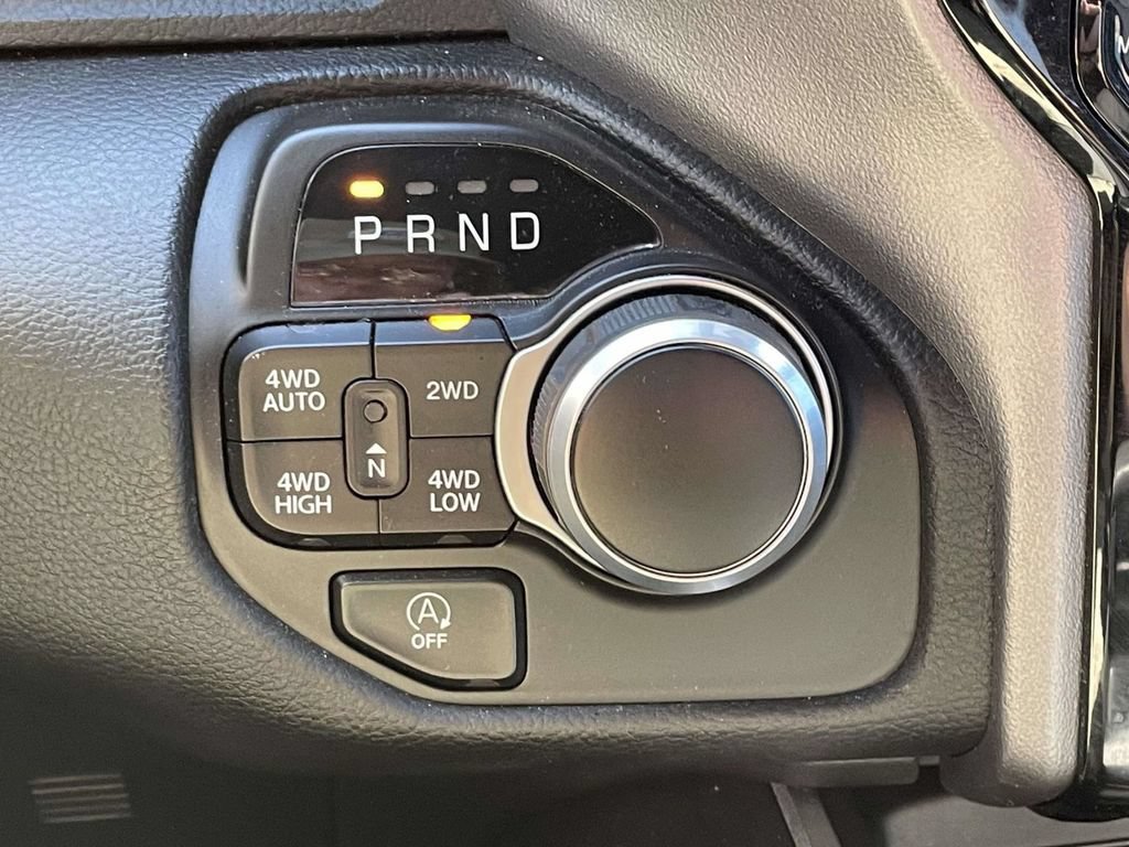 Used 2023 RAM 1500 Big Horn AWD/4WD image 34