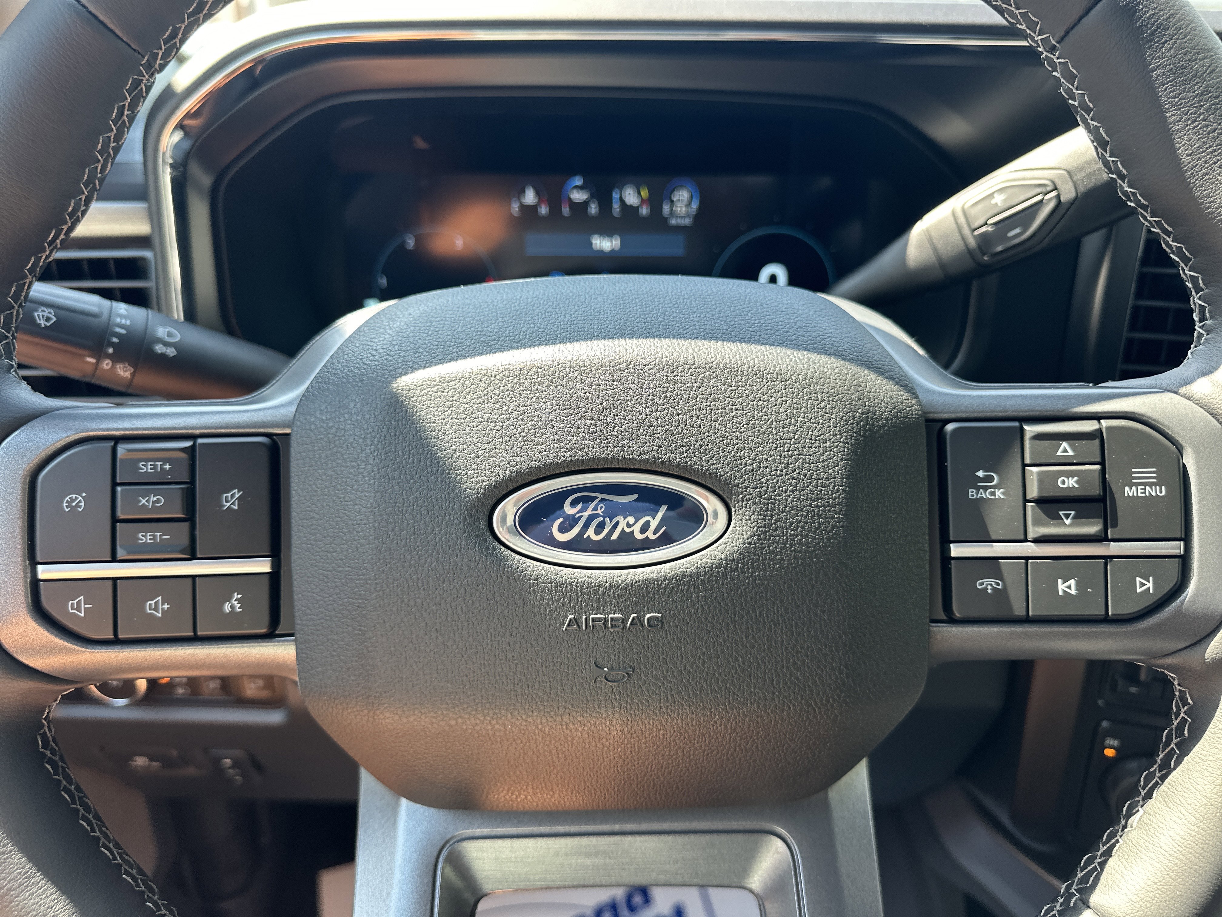 New 2026 Ford F350 Lariat AWD/4WD image 15