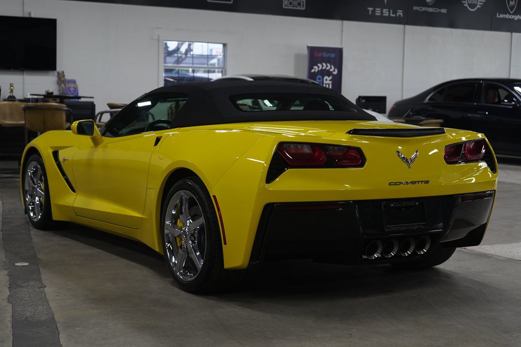 Used 2015 Chevrolet Corvette Stingray Convertible w/ 3LT Preferred Equipment Group RWD image 5