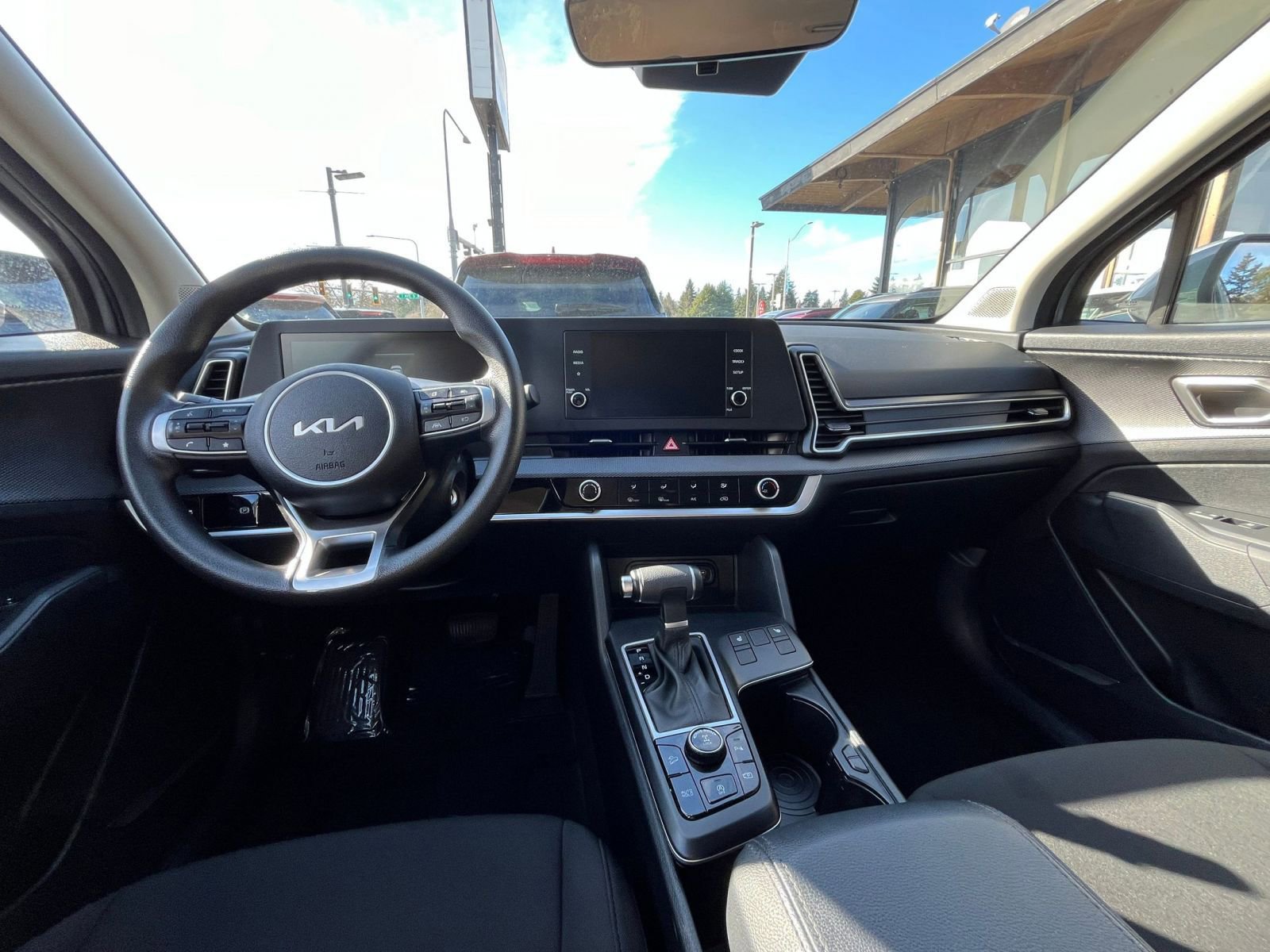 Used 2025 Kia Sportage LX image 33