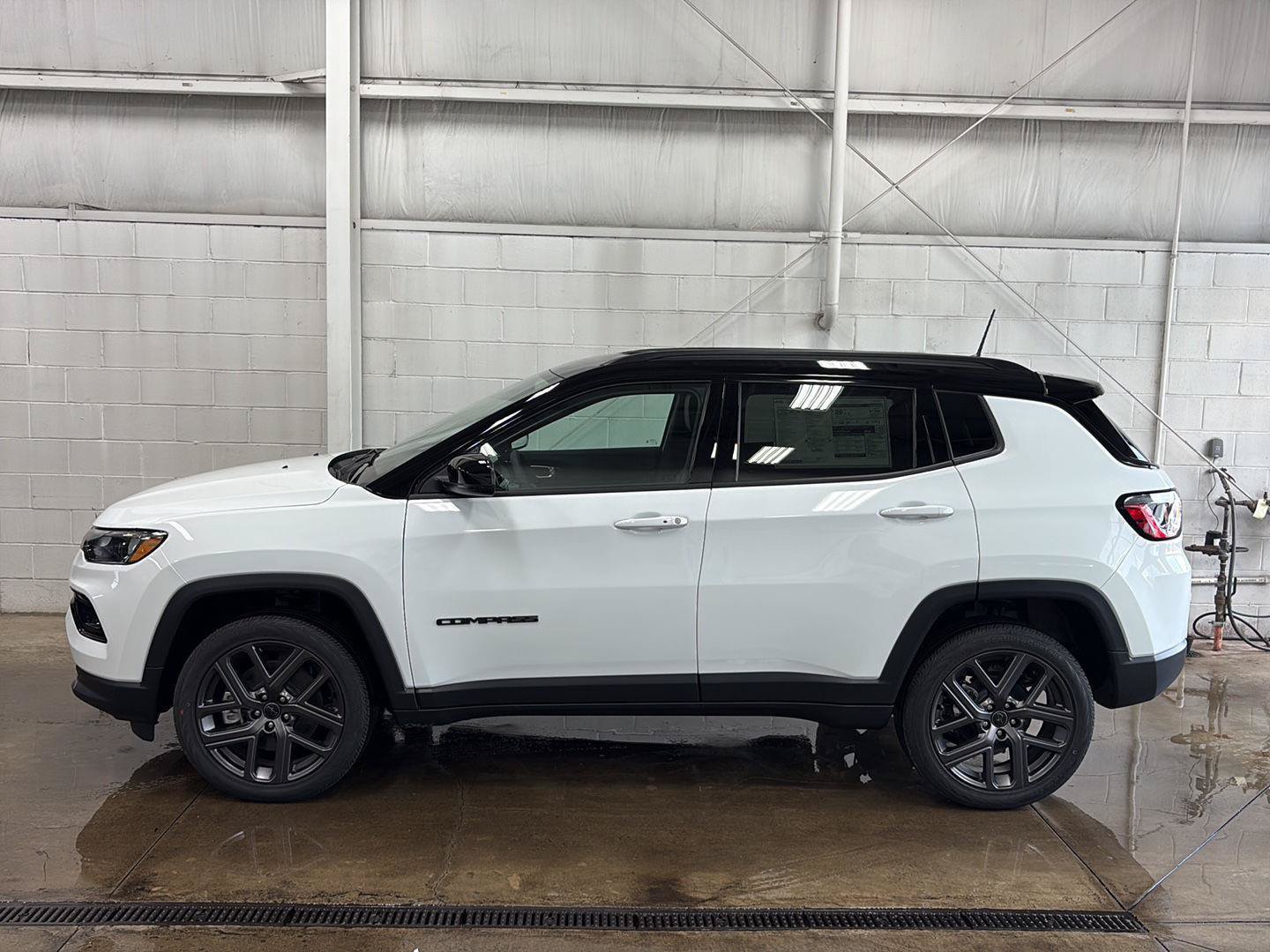 New 2026 Jeep Compass Limited AWD/4WD image 38