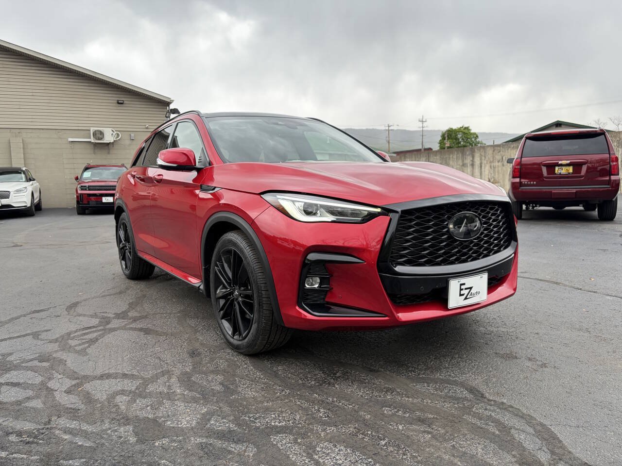 Used 2023 INFINITI QX50 Sport AWD/4WD image 2