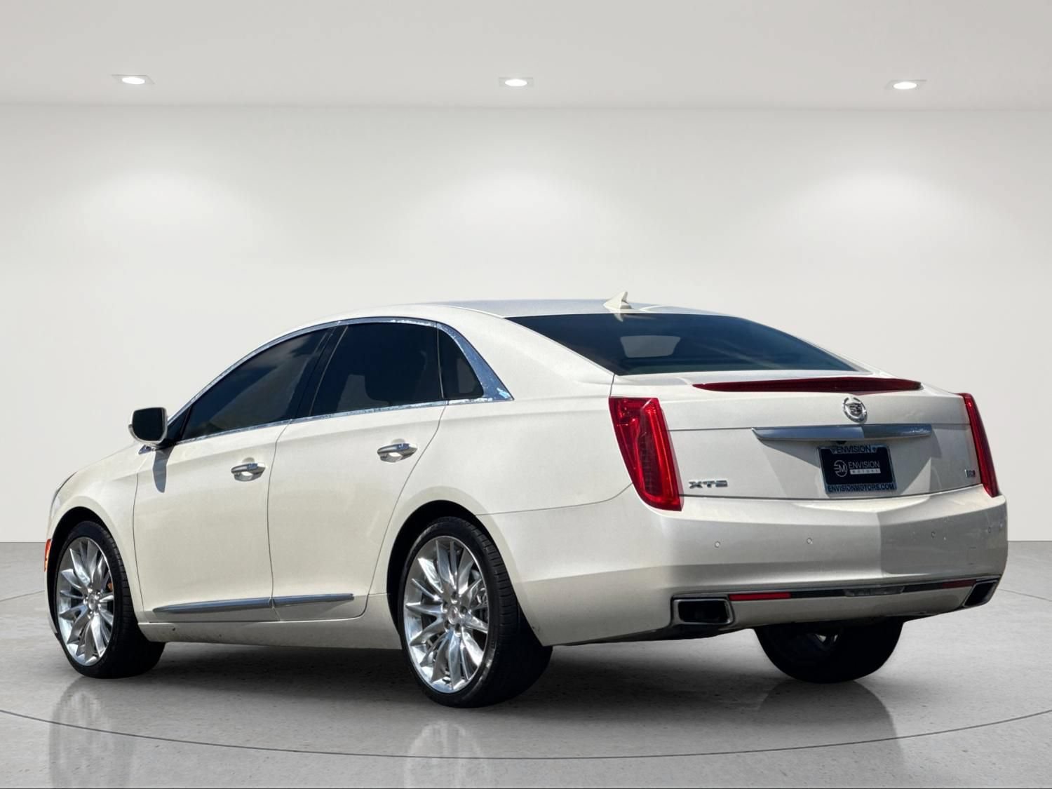 Used 2014 Cadillac XTS Platinum FWD image 4