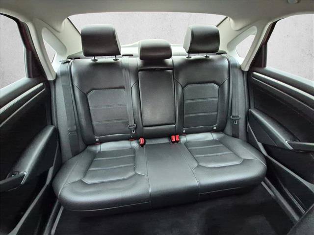 Used 2018 Volkswagen Passat 2.0T S FWD image 21