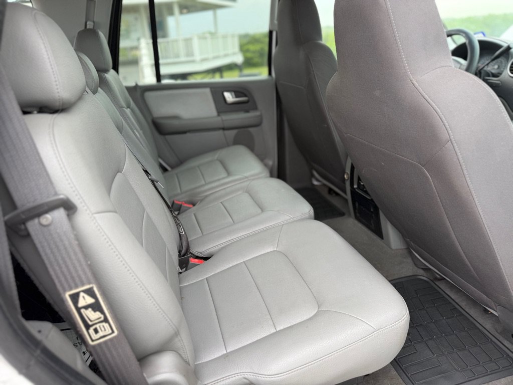Used 2004 Ford Expedition XLT RWD image 15