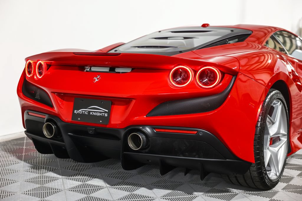 Used 2020 Ferrari F8 Tributo RWD image 10