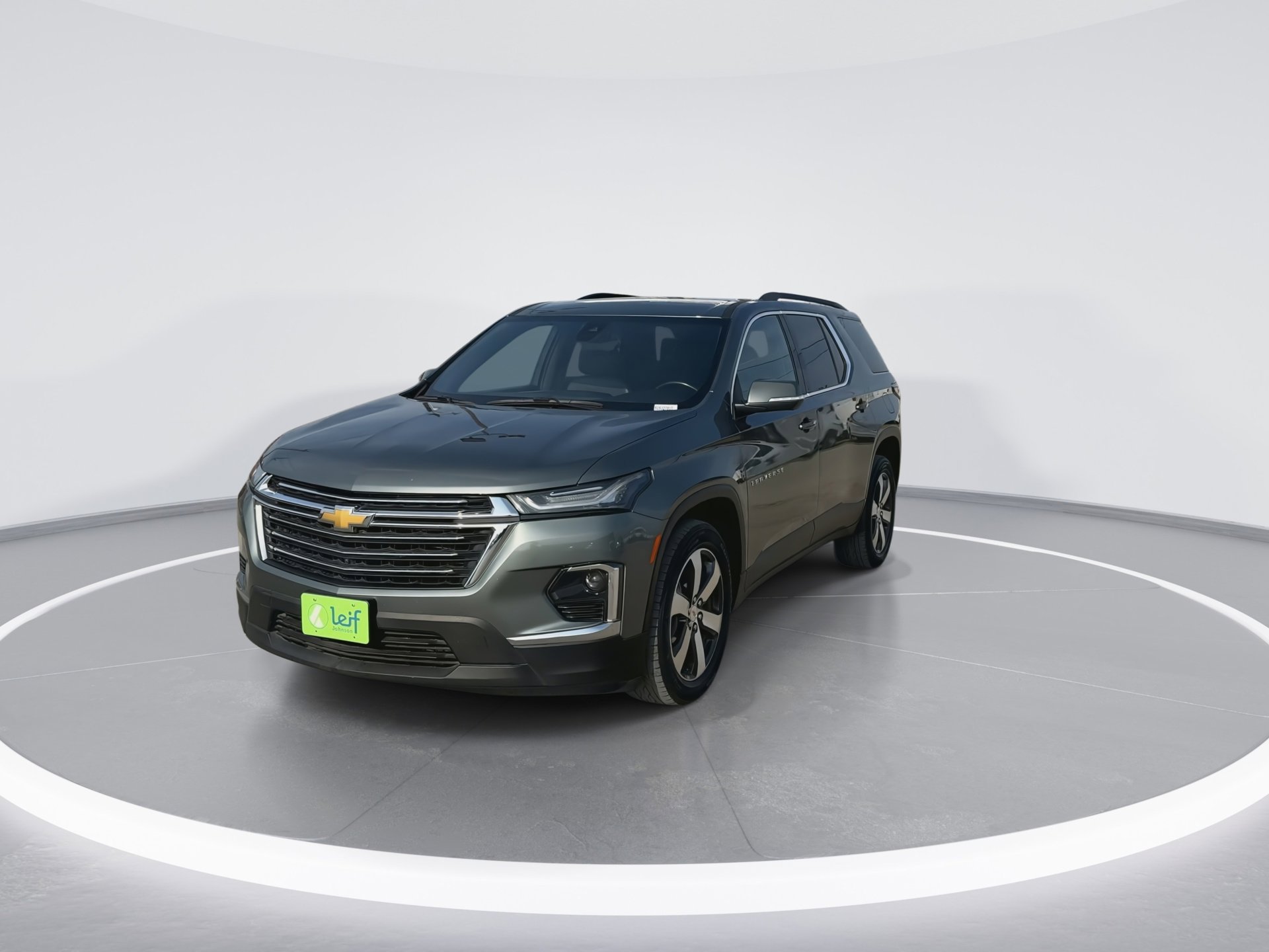 Used 2022 Chevrolet Traverse LT w/ LT Premium Package image 4