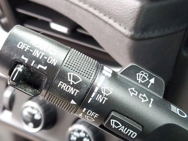 Used 2016 Cadillac Escalade ESV Luxury image 13