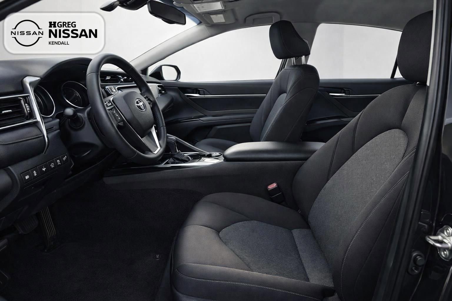Used 2019 Toyota Camry LE FWD image 7