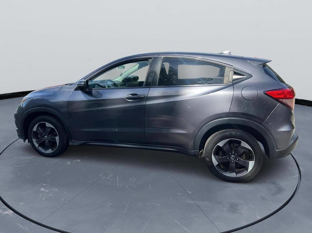 Used 2018 Honda HR-V EX image 5